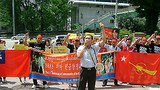 88_demo_2010_Korea_305px
