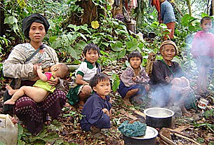 IDPs_in_jungle_305px.jpg IDPs_in_jungle_305px.jpg
