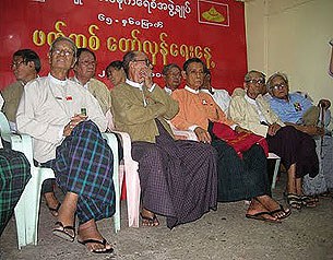 NLD_65th_anti-facist_anniversary_305_z NLD_65th_anti-facist_anniversary_305_z