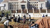 Naypyidaw_workers_305px