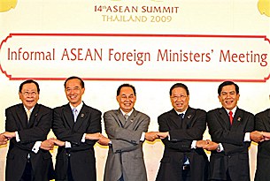 asean_ministers_2009_305px.jpg asean_ministers_2009_305px.jpg