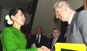 assk-german-perliament-chair-person-b305 assk-german-perliament-chair-person-b305
