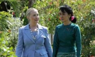 assk-hillary-clinton-b305 assk-hillary-clinton-b305