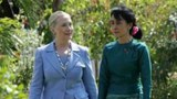 assk-hillary-clinton-b305