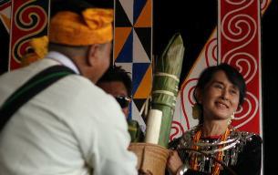 assk-kachin-leader-b305 assk-kachin-leader-b305