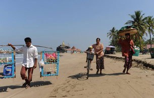 chaung-tha-beach-b305 chaung-tha-beach-b305
