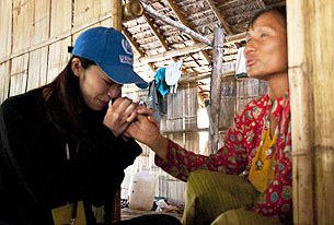 chinese_actress_refugee_camp_305_z chinese_actress_refugee_camp_305_z