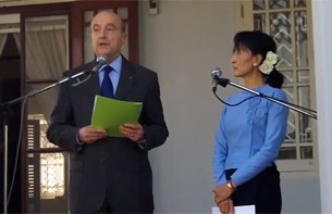france-fm-alain-juppe-b305 france-fm-alain-juppe-b305