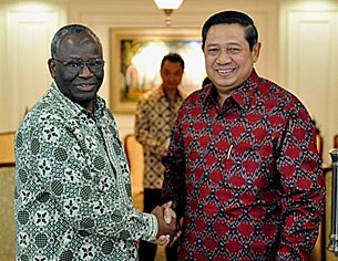 gambari_yudhoyono_08_305px.jpg gambari_yudhoyono_08_305px.jpg