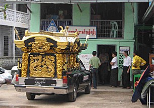 hearse_free_funeral_305_z hearse_free_funeral_305_z