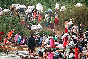 illegal_workers_305px.jpg illegal_workers_305px.jpg