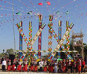 kachin_manau_305_z kachin_manau_305_z