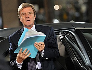 kouchner_eu_305px.jpg kouchner_eu_305px.jpg
