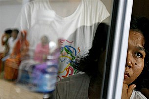 migrant_malaysia_F_305px.jpg migrant_malaysia_F_305px.jpg