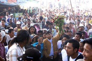 min-ko-naing-people-b305 min-ko-naing-people-b305