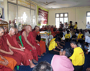 monks-reordain-305 monks-reordain-305