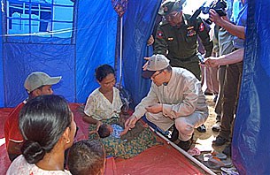 nargis_ban_ki-mon_camp_305.jpg nargis_ban_ki-mon_camp_305.jpg