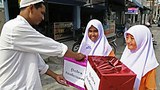 nargis_donation_thai_305px.jpg