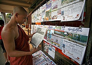 newsstand_monk_305px.jpg newsstand_monk_305px.jpg