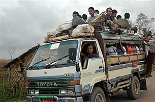 passenger_truck_305_z.jpg passenger_truck_305_z.jpg