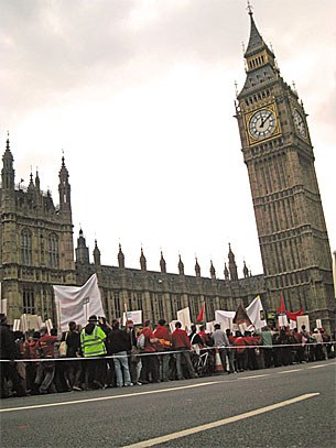 protest_big_ben_305px.jpg protest_big_ben_305px.jpg