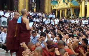 rakhine-riot-shwedagon-b305 rakhine-riot-shwedagon-b305