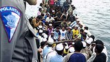 rohingya_boat_305px.jpg