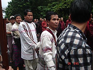 saffron_zomi_305px.jpg saffron_zomi_305px.jpg