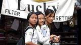 school_girls_cigerette_305px.jpg
