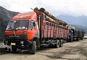 timber_truck_305px.jpg timber_truck_305px.jpg