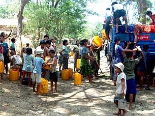 water_donation_305_z.jpg water_donation_305_z.jpg