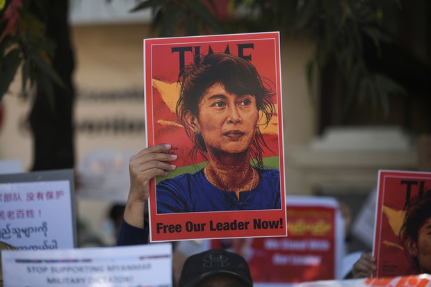 ဒေါ်အောင်ဆန်းစုကြည် လုံခြုံရေး စစ်ခေါင်းဆောင်တွေမှာ တာဝန်ရှိ ဒေါ်အောင်ဆန်းစုကြည် လုံခြုံရေး စစ်ခေါင်းဆောင်တွေမှာ တာဝန်ရှိ
