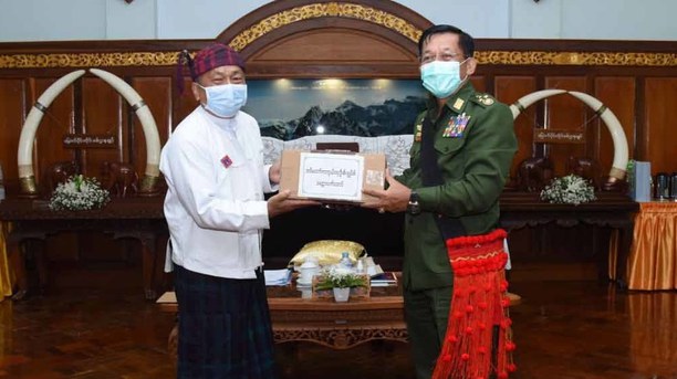 ကာကွယ်ရေးဦးစီးချုပ်နဲ့ ကချင် ဘာသာရေး ခေါင်းဆောင်တွေ ဆွေးနွေး