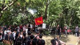 ရှစ်လေးလုံးအရေးတော်ပုံက သတင်းစာတွေ ချင်းမိုင်မြို့မှာပြသ