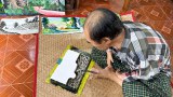 ပုံတွေကိုခြေထောက်နဲ့ဆွဲတဲ့ ပန်းချီဆရာ ကိုတင့်