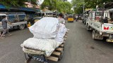 စျေးချိုတော်က တွန်းလှည်းဆွဲသမား