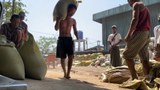 မသန်စွမ်းပေမဲ့ မိဘနှစ်ပါးကို ကုန်ထမ်းပြီး ကျွေးမွေးစောင့်ရှောက်နေတဲ့ ကိုဖိုးထူး