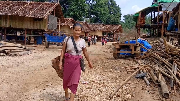စစ်ဘေးဒုက္ခသည်တွေ ငှက်ဖျားအဖြစ်များပြီး ဆေးဝါးခက်ခဲနေ စစ်ဘေးဒုက္ခသည်တွေ ငှက်ဖျားအဖြစ်များပြီး ဆေးဝါးခက်ခဲနေ