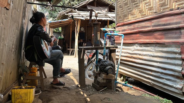 မူးယစ်သားကောင်ဘဝကနေ ရုန်းထွက်နေတဲ့ အမျိုးသမီးငယ် မူးယစ်သားကောင်ဘဝကနေ ရုန်းထွက်နေတဲ့ အမျိုးသမီးငယ်