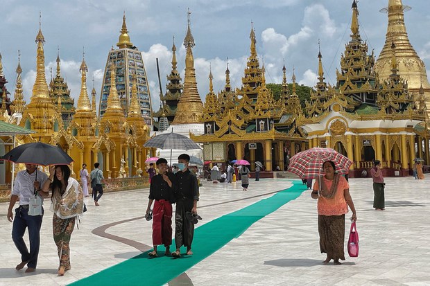 နယုန်လပြည့် ဘုရားမသွားသပိတ်ကြောင့် အထင်ကရစေတီတွေမှာ လူနည်း နယုန်လပြည့် ဘုရားမသွားသပိတ်ကြောင့် အထင်ကရစေတီတွေမှာ လူနည်း