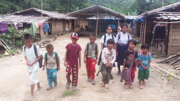 အိန္ဒိယနယ်စပ်ရောက် မြန်မာဒုက္ခသည်တွေ အခက်အခဲမျိုးစုံကြုံနေရ အိန္ဒိယနယ်စပ်ရောက် မြန်မာဒုက္ခသည်တွေ အခက်အခဲမျိုးစုံကြုံနေရ