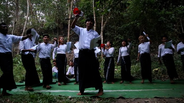 တော်လှန်ရေးနယ်မြေက ဒေါင်းတို့ မျိုးဆက်သံချပ်
