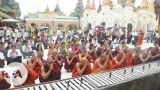 prayers-at-shwedagon-thumb.jpg