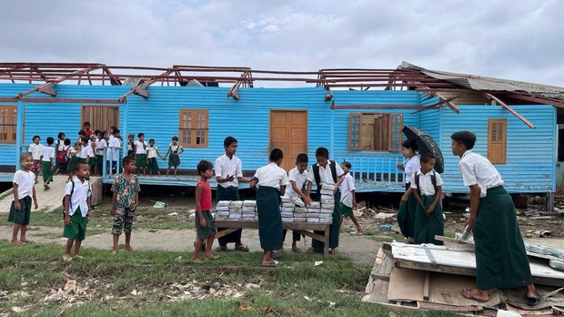 ရခိုင်မှာ မုန်တိုင်းကြောင့် ပျက်စီးသွားတဲ့ကျောင်းတွေကို မပြုပြင်သေးဘဲ စစ်ကောင်စီဖွင့် ရခိုင်မှာ မုန်တိုင်းကြောင့် ပျက်စီးသွားတဲ့ကျောင်းတွေကို မပြုပြင်သေးဘဲ စစ်ကောင်စီဖွင့်