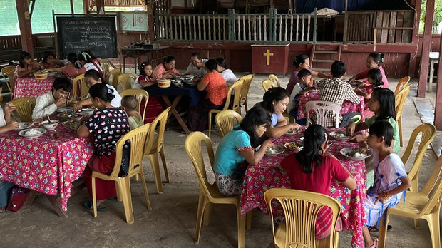 taungoo-refugee.jpg taungoo-refugee.jpg