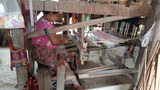 တိုက်ပွဲတွေကြားက ရက်ကန်းသံ