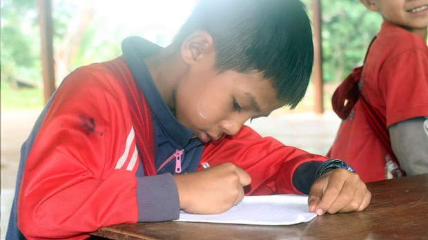 child-demoso.jpg child-demoso.jpg