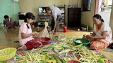 စစ်ဘေးကြောင့် ရန်ကုန်ကိုရောက်လာတဲ့ ငပလီကောက်ညှင်းထုပ်