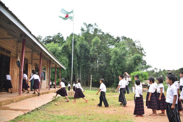 အခက်အခဲတွေကြား ရုန်းကန်နေရတဲ့ တအာင်း ပလောင် ပညာရေး အခက်အခဲတွေကြား ရုန်းကန်နေရတဲ့ တအာင်း ပလောင် ပညာရေး