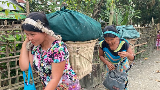 မောင်တောနယ်က သက်တိုင်းရင်းသားတွေရဲ့ နေ့စဉ်ဘဝ မောင်တောနယ်က သက်တိုင်းရင်းသားတွေရဲ့ နေ့စဉ်ဘဝ